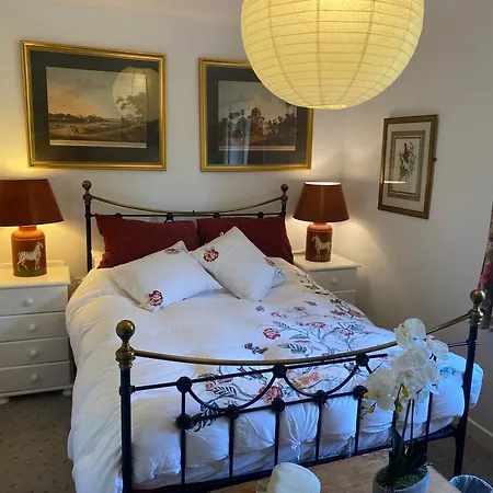 Straleel South Bed & Breakfast